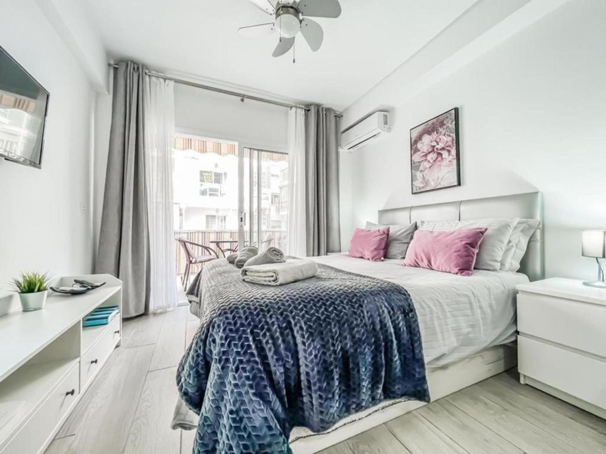 Reformed Studio Apartment In Central Nerja 3K Buitenkant foto